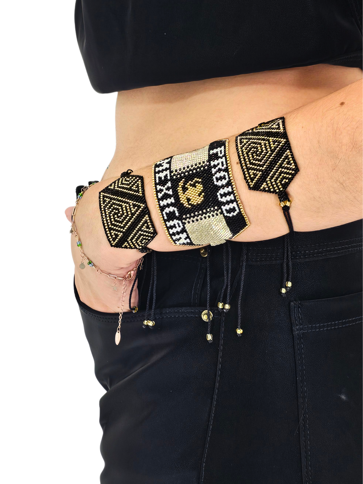 Wixarika Miyuki Beaded Bracelets – Handmade Mexican Huichol Jewelry "Corona"