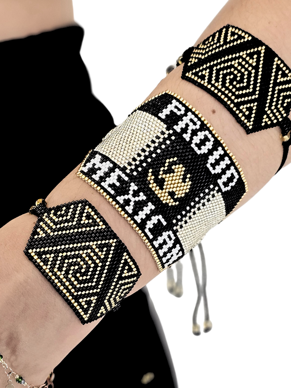 Wixarika Miyuki Beaded Bracelets – Handmade Mexican Huichol Jewelry "Corona"