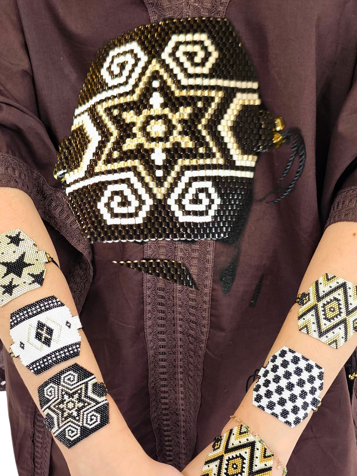 Wixarika Miyuki Beaded Bracelets – Handmade Mexican Huichol Jewelry "Corona"