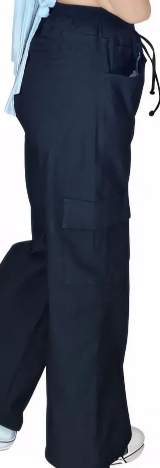 Black Oversized Cargo Pants – Stretchable & Trendy